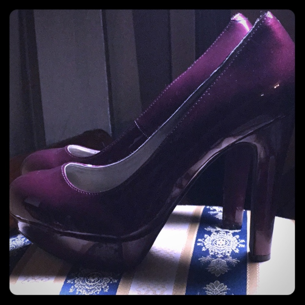 🤩Platform Purple Heels🤩